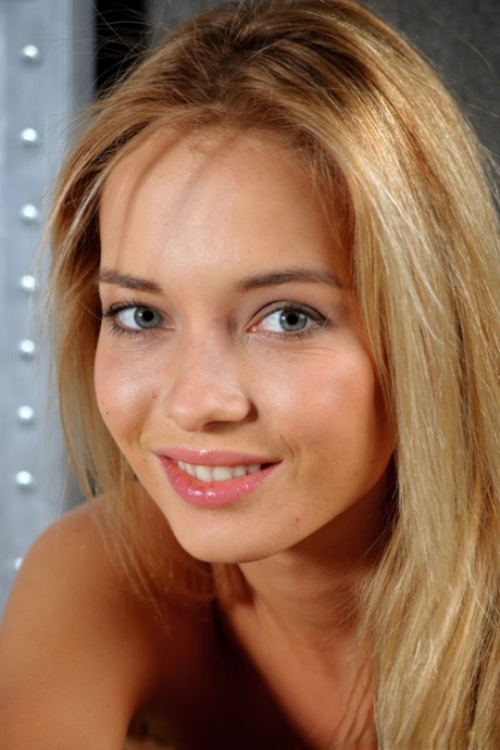 Beautiful Face Teen Porn Pics & Anal Sex Photos - AnalPics.com